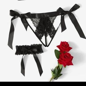 Sexy lingerie🖤🎶the pantie and the band !